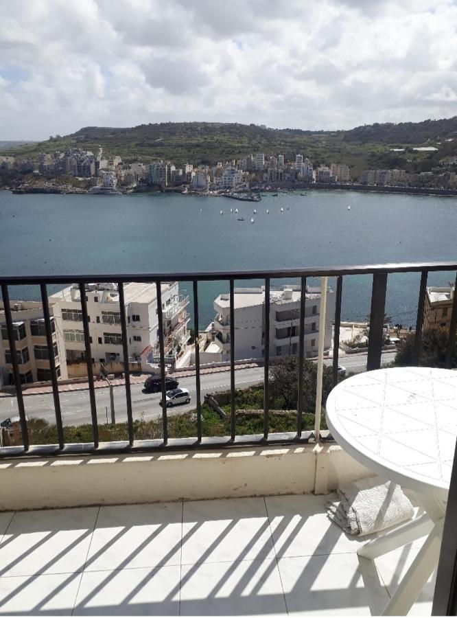 Private Room In Wonderful Sea View Apartment Сейнт Полс Бей Екстериор снимка