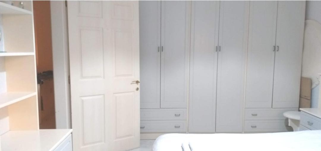 Private Room In Wonderful Sea View Apartment Сейнт Полс Бей Екстериор снимка